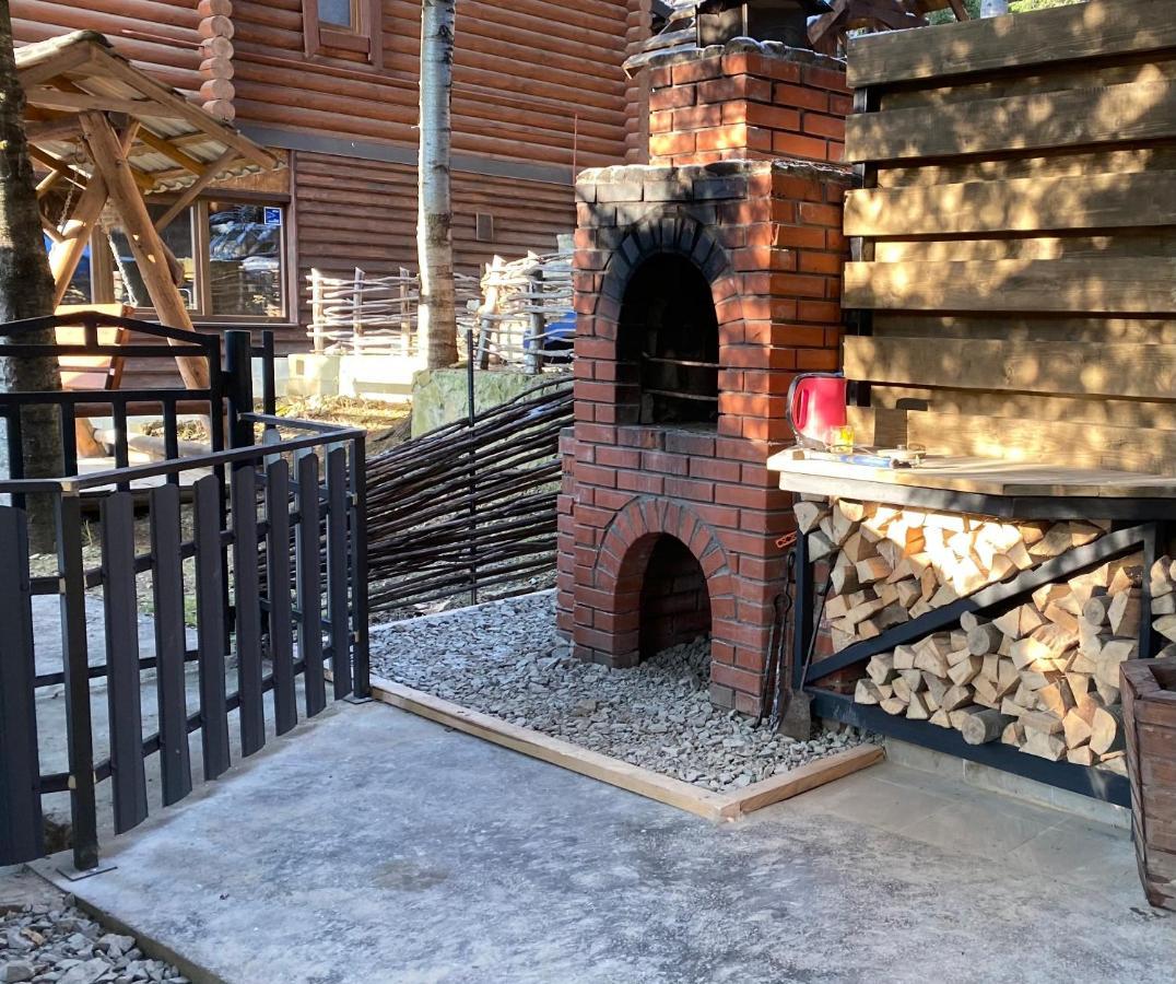 Forest House Migovo Exterior photo